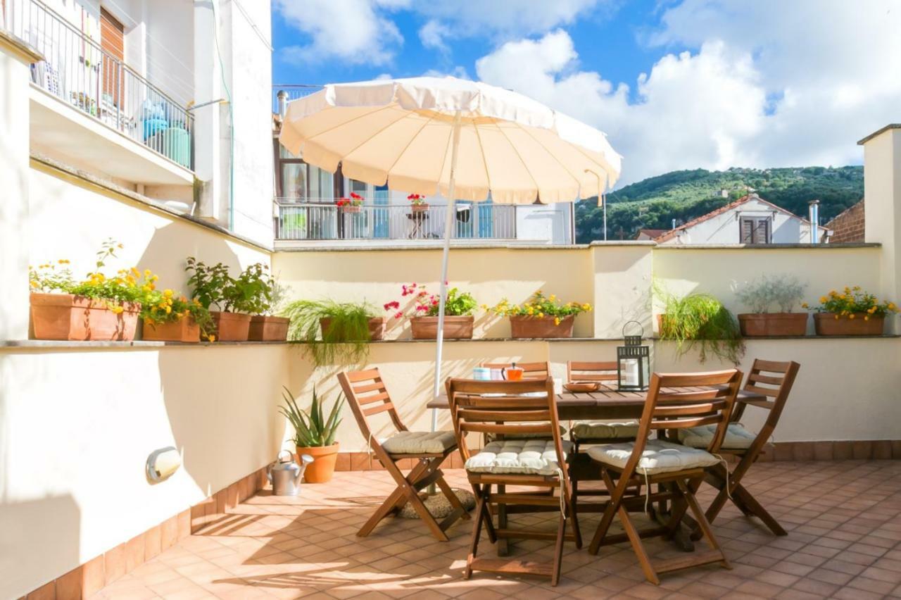 Ferienwohnung Terrazza Felicienne Sorrent Exterior foto